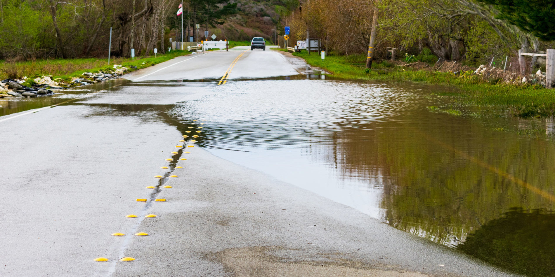 
California will experience increased floodwater from both heavier rain patterns and earlier snowmelt due to warmer temperatures. | iStock/Michael Vi