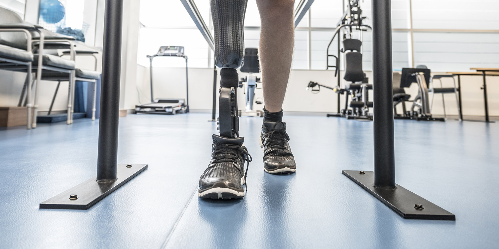 
Modern robotic technologies could help people with artificial limbs walk with less effort, more quickly and with better balance. | iStock/JohnnyGreig